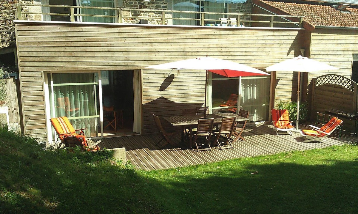 Dragey-Ronthon Apartment | Homerez - Apartment in Dragey-Ronthon