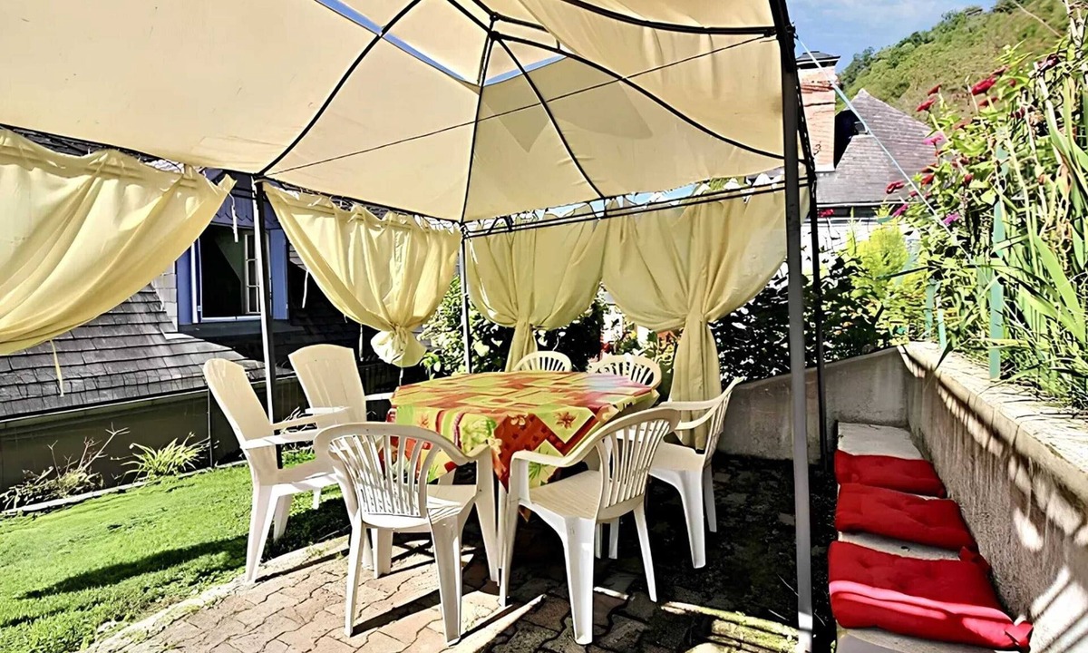 Juncalas Apartment | Homerez - Apartment in Juncalas, Mountain View