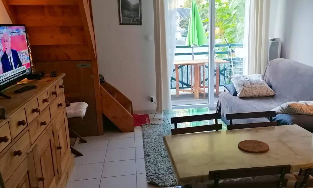 Saint-Mamet Apartment | Homerez - Appartement for 4 ppl. with terrace and balcony at Saint-Mamet