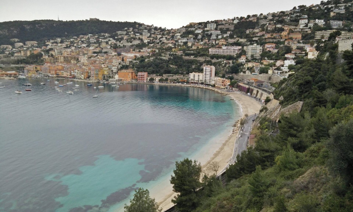 Berre-des-Alpes Apartment | Homerez - Apt Berre-les-Alpes w/Pool