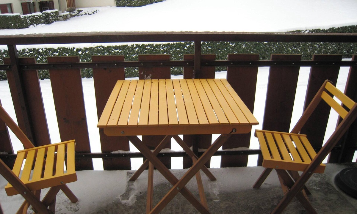 Bernex Apartment | Homerez - Apt in Bernex, mountain view