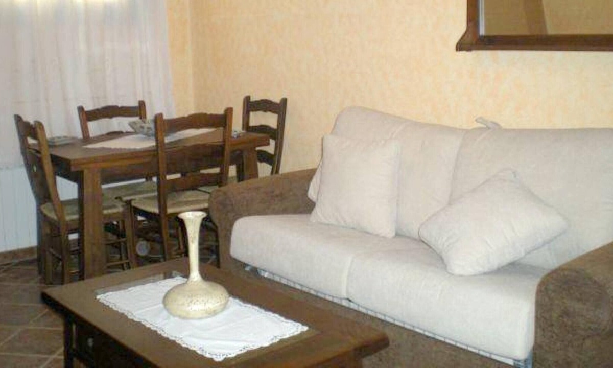 Hueva Apartment | Homerez - Beautiful appartement for 6 ppl. at Hueva