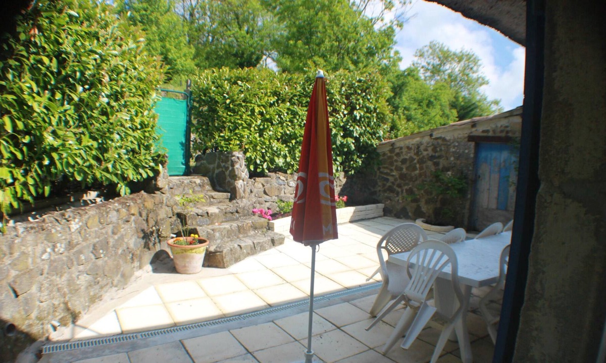 Gourdon House | Homerez - Big house for 10 ppl. with shared pool and terrace at Saint priest