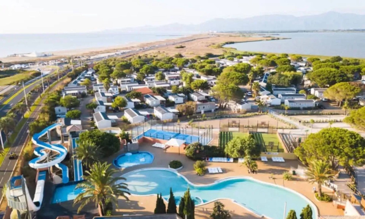 Canet-Plage House | Homerez - Bungalow in Canet-en-Roussillon
