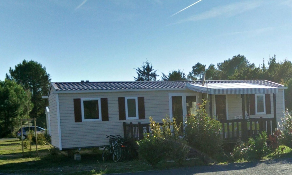 Gastes House | Homerez - Bungalow 1 km away from the beach for 6 ppl. with shared pool
