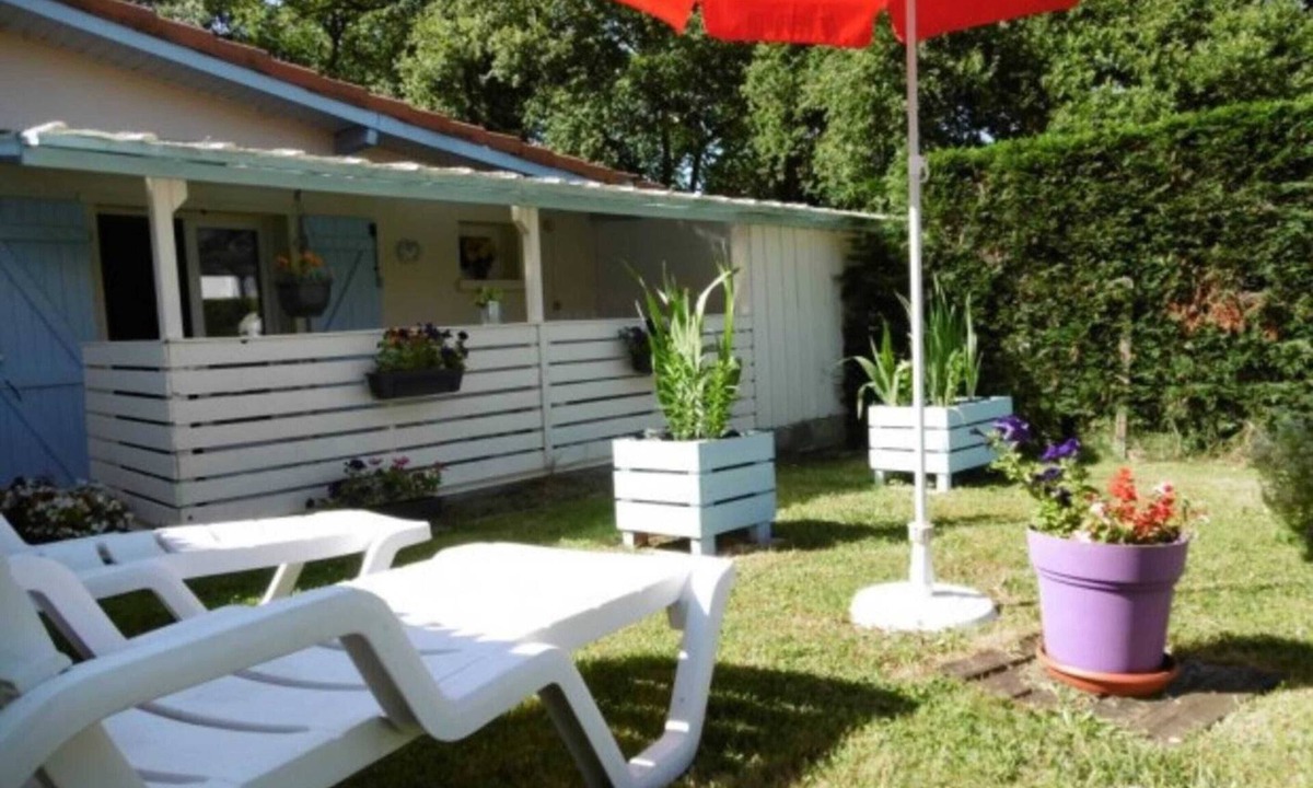 Cassen Apartment | Homerez - Cassen Apt, parking incl.