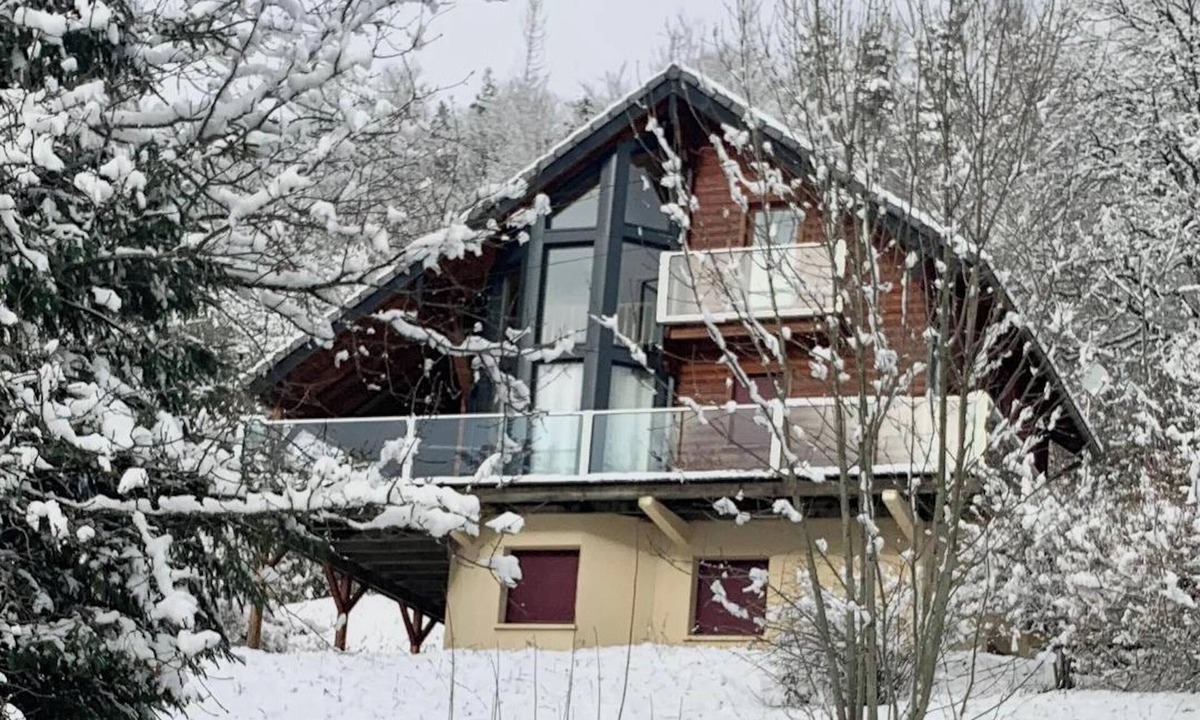 Basse-sur-le-Rupt Ski Chalet | Homerez - Chalet in Basse-sur-le-Rupt.