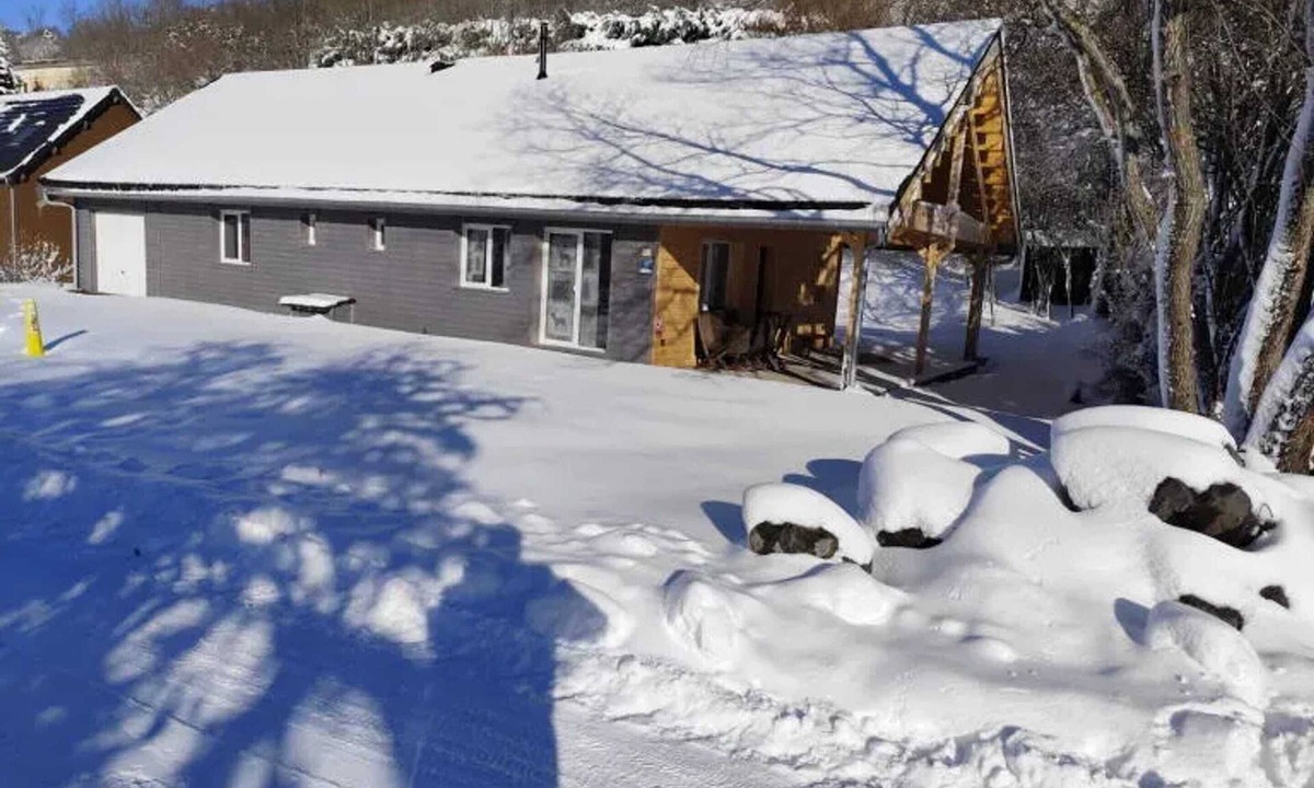 Murat-le-Quaire Ski Chalet | Homerez - Chalet in Murat-le-Quaire
