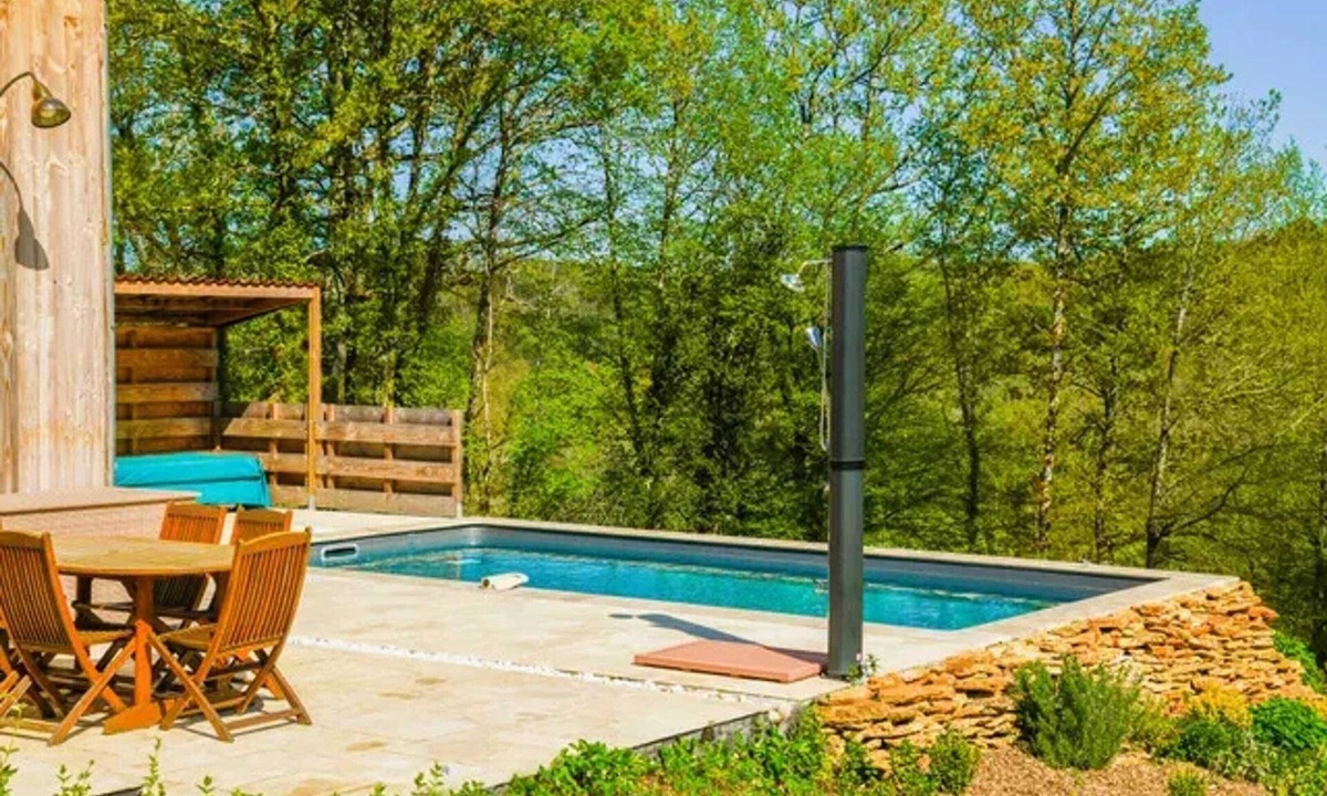 Castels Villa | Homerez - Charming Villa with Private Pool in Castels