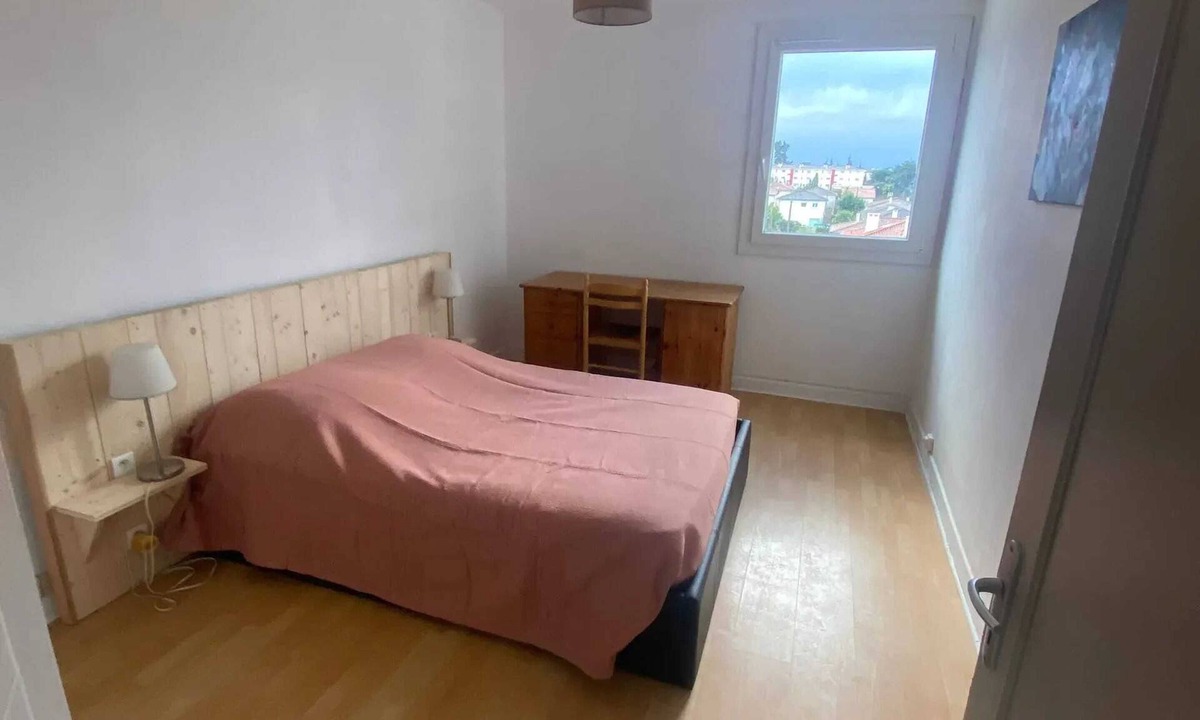 Auch Apartment | Homerez - Charming Apartment in Auch - 80 m² with Balcony