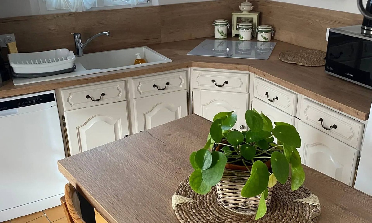 Loches House | Homerez - Charming Home with Jacuzzi in Loches