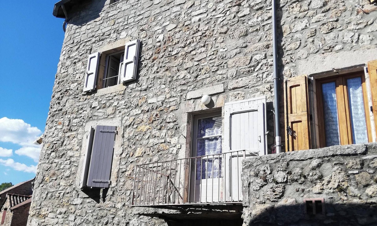 Veyreau House | Homerez - Charming House Near Veyreau with Mountain View