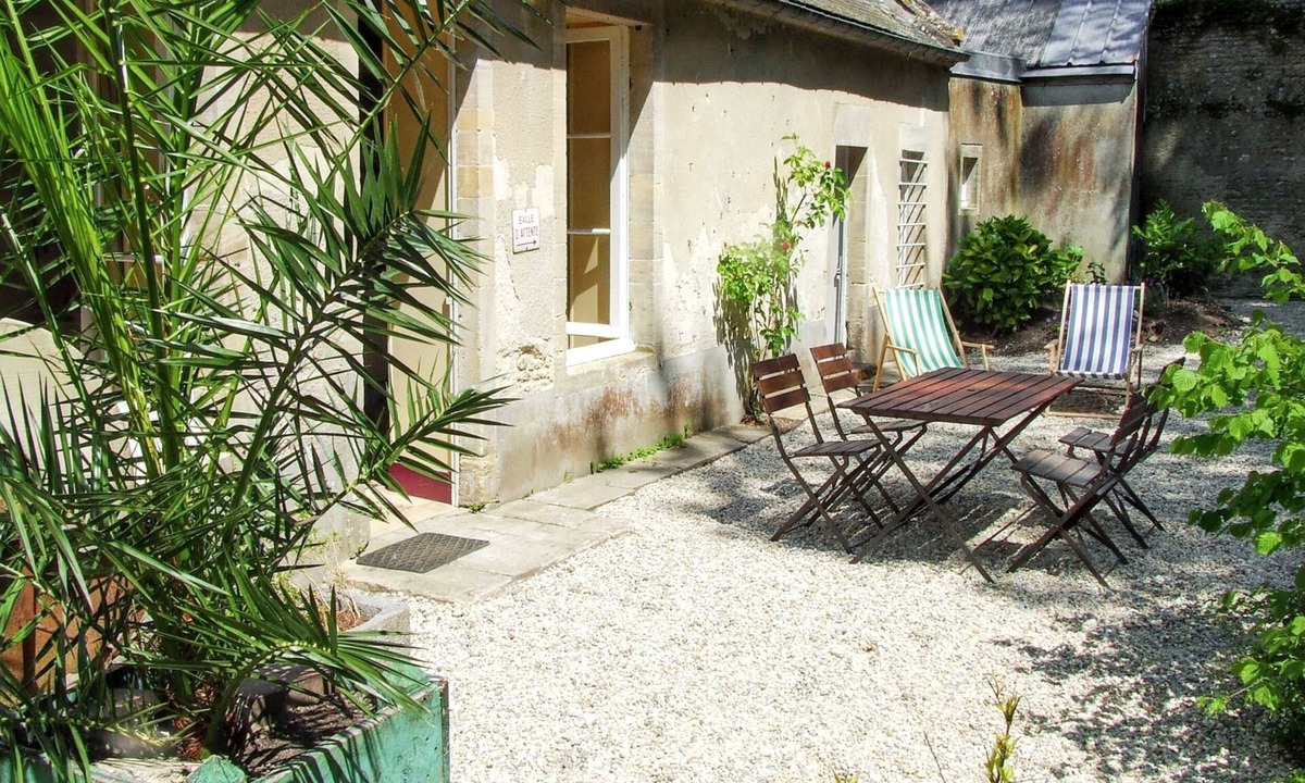 Ryes House | Homerez - Charming house in Ryes with enclosed garden & wheelchair access