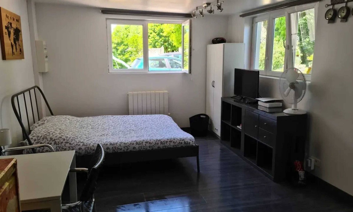 Saint-Ay Apartment | Homerez - Charming studio in Saint-Ay