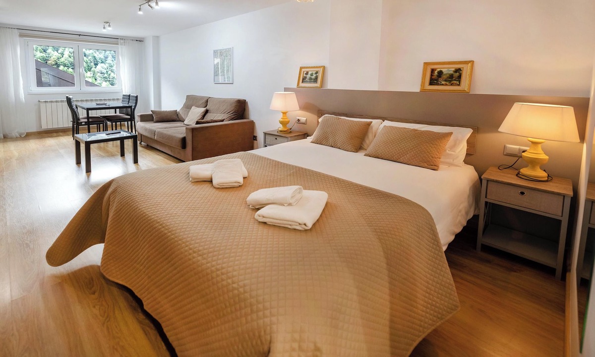Arinsal Apartment | Homerez - Charming Studio with Mountain View in Arinsal - 40m²