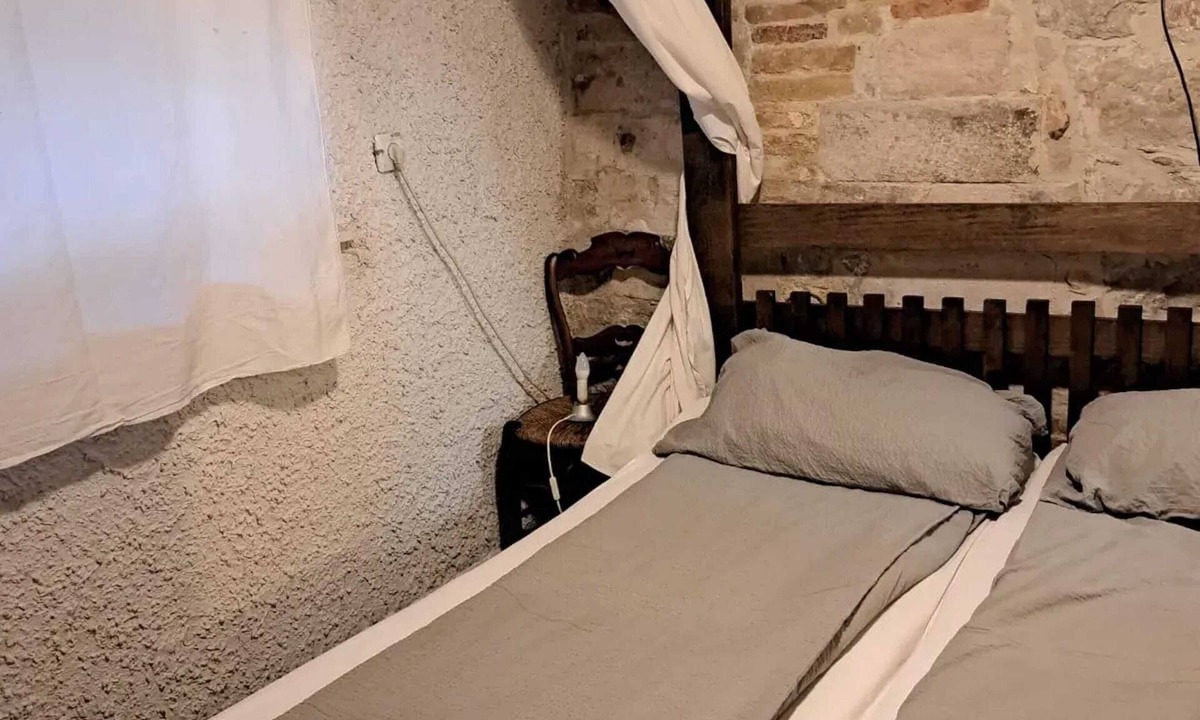 Betina Apartment | Homerez - Comfortable Apartment in Betina