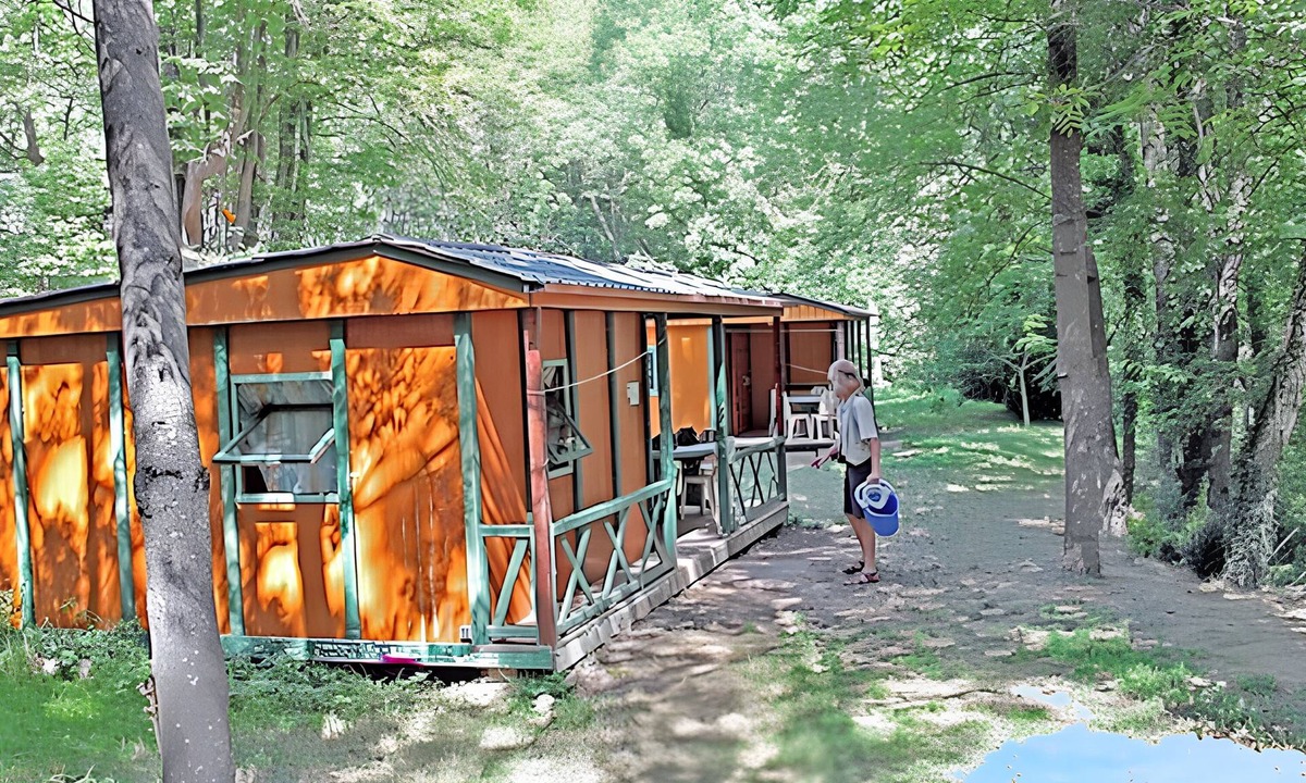 Escaro House | Homerez - Comfortable Bungalow in Escaro with Shared Pool