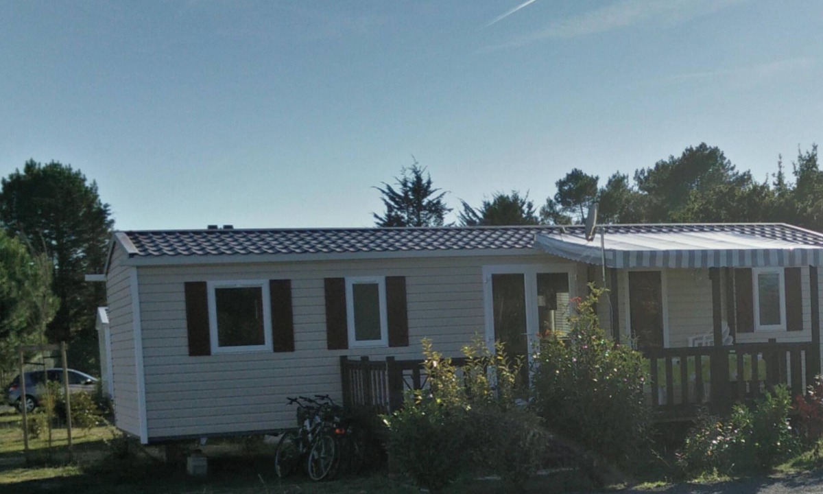 Gastes House | Homerez - Comfortable Bungalow in Gastes with Pool