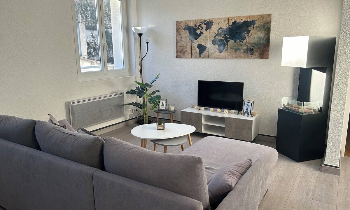 Luzenac Apartment | Homerez - Cozy flat in Luzenac