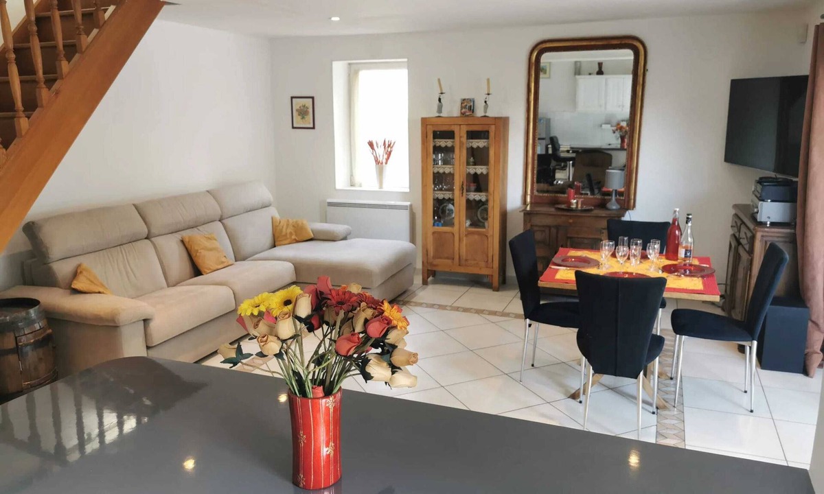 Bompard House | Homerez - Cozy House with Garden in Marseille