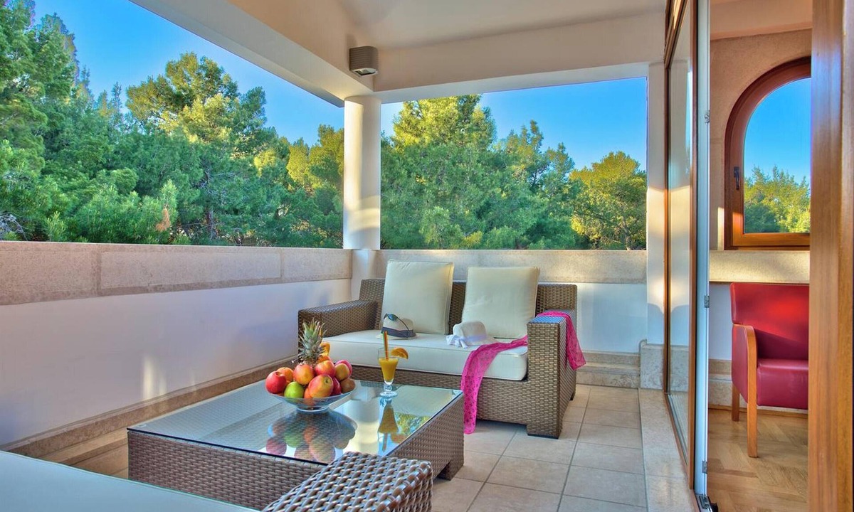 Pula Other | Homerez - Enchanting Manor near Pula with Expansive Grounds & Garden
