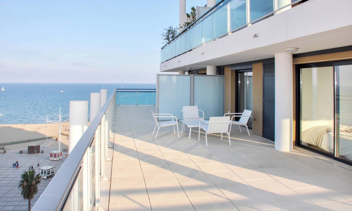 Mediterranee Apartment | Homerez - Flat in Canet-en-Roussillon, Sea View