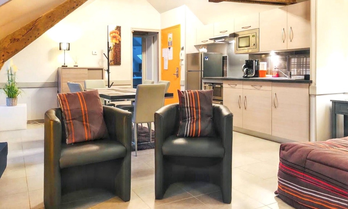 La Ferriere-aux-Etangs Apartment | Homerez - Apt La Ferrière-aux-Étangs