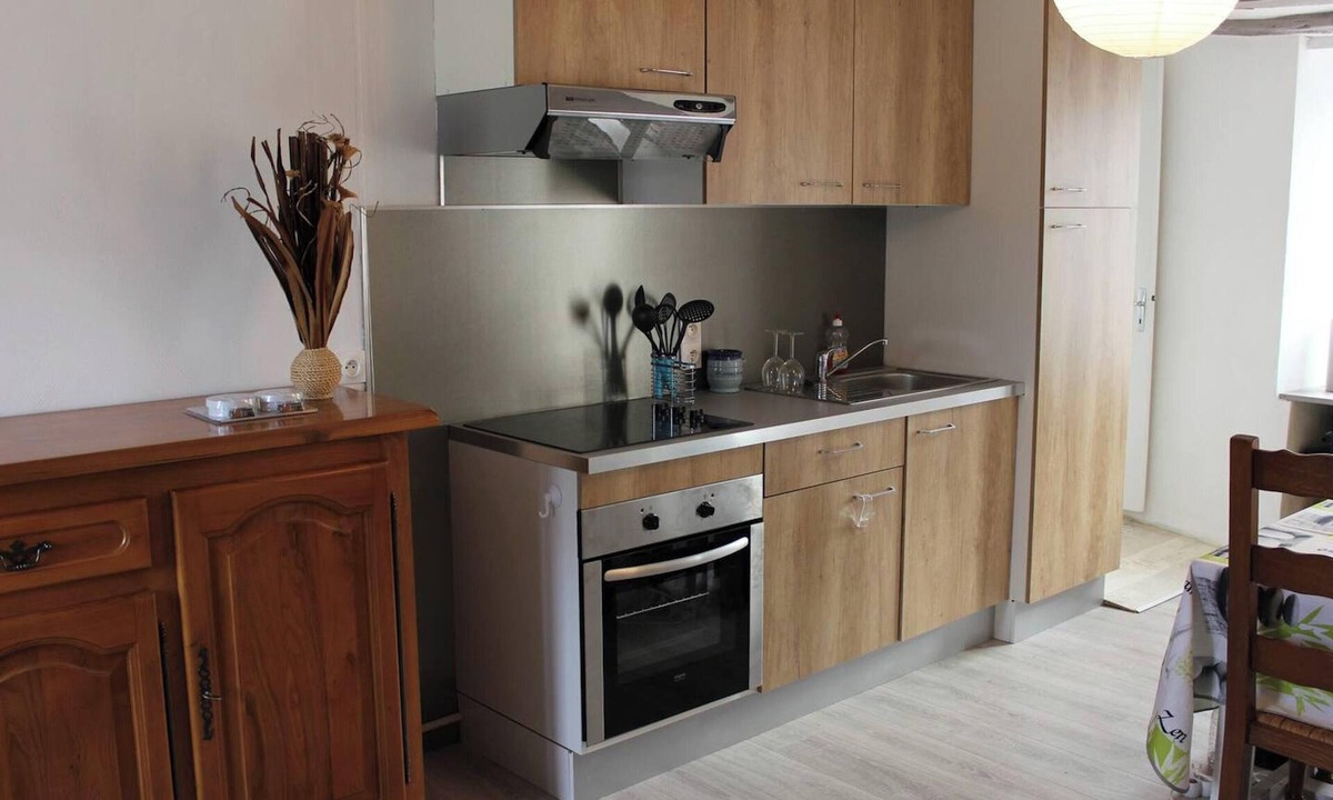 Champigny-sur-Veude House | Homerez - House in Champigny-sur-Veude