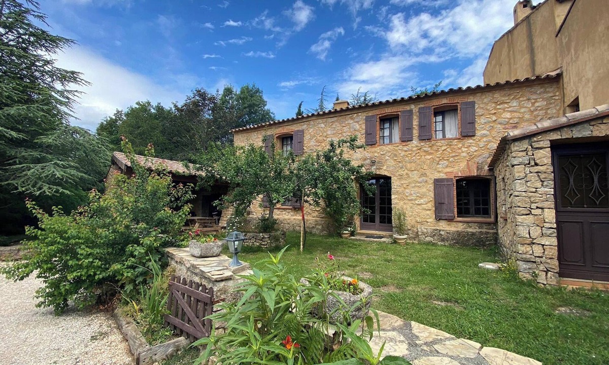 Camps-sur-l'Agly House | Homerez - House in Camps-sur-l'Agly