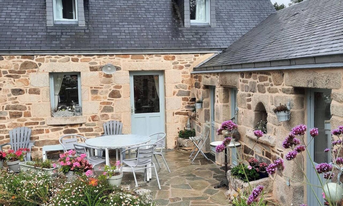 Cleden-Cap-Sizun House | Homerez - House in Cléden-Cap-Sizun