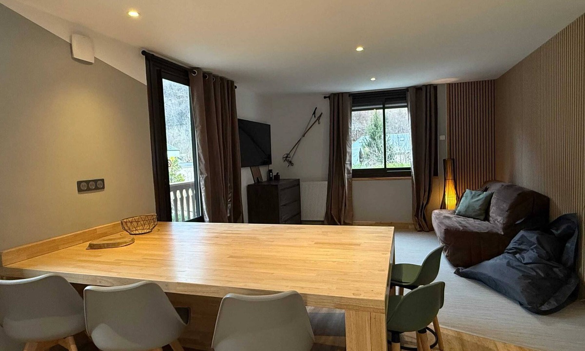 Cauterets House | Homerez - House in Cauterets, mountain view.