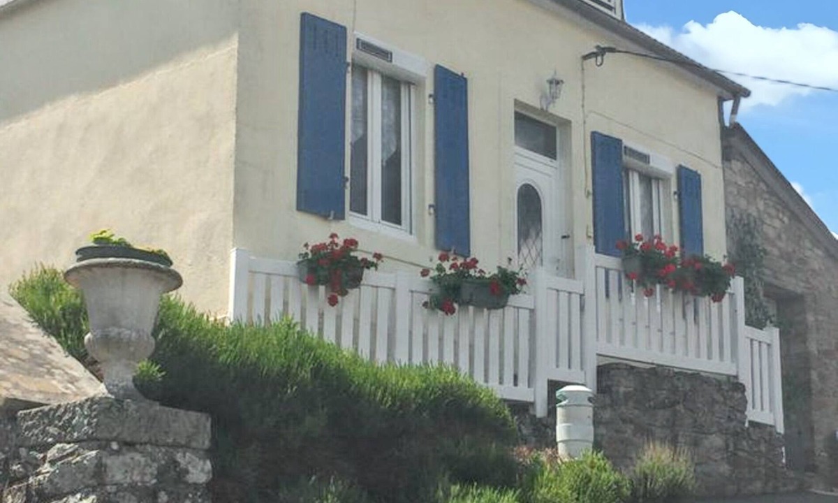 Chateaulin House | Homerez - House in Châteaulin.