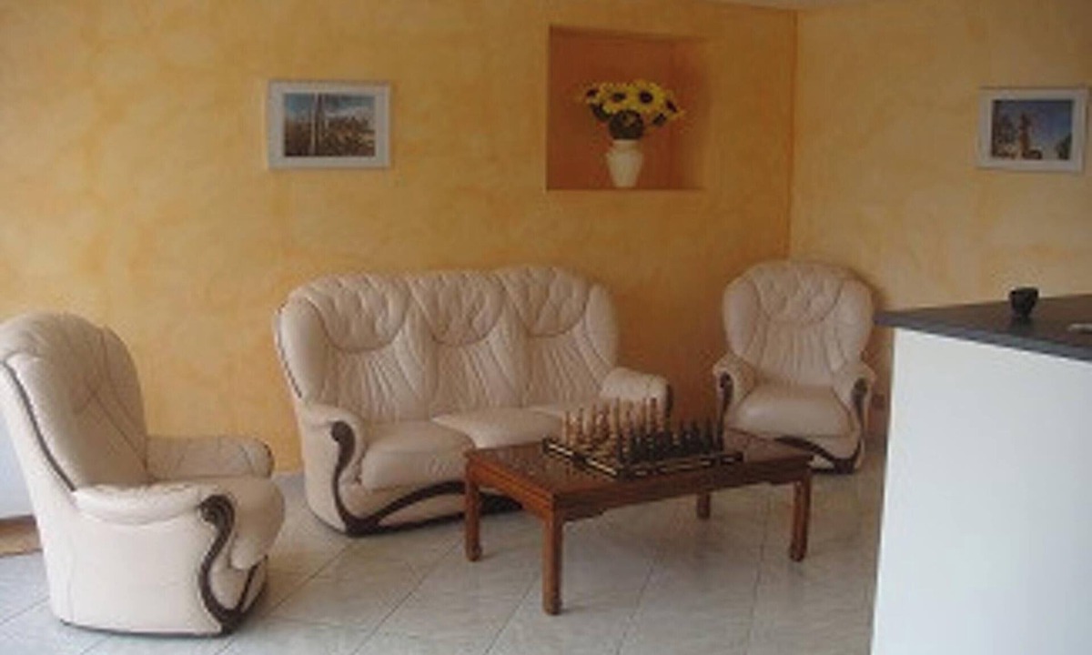 Mouterre-Silly House | Homerez - House in Mouterre-Silly.