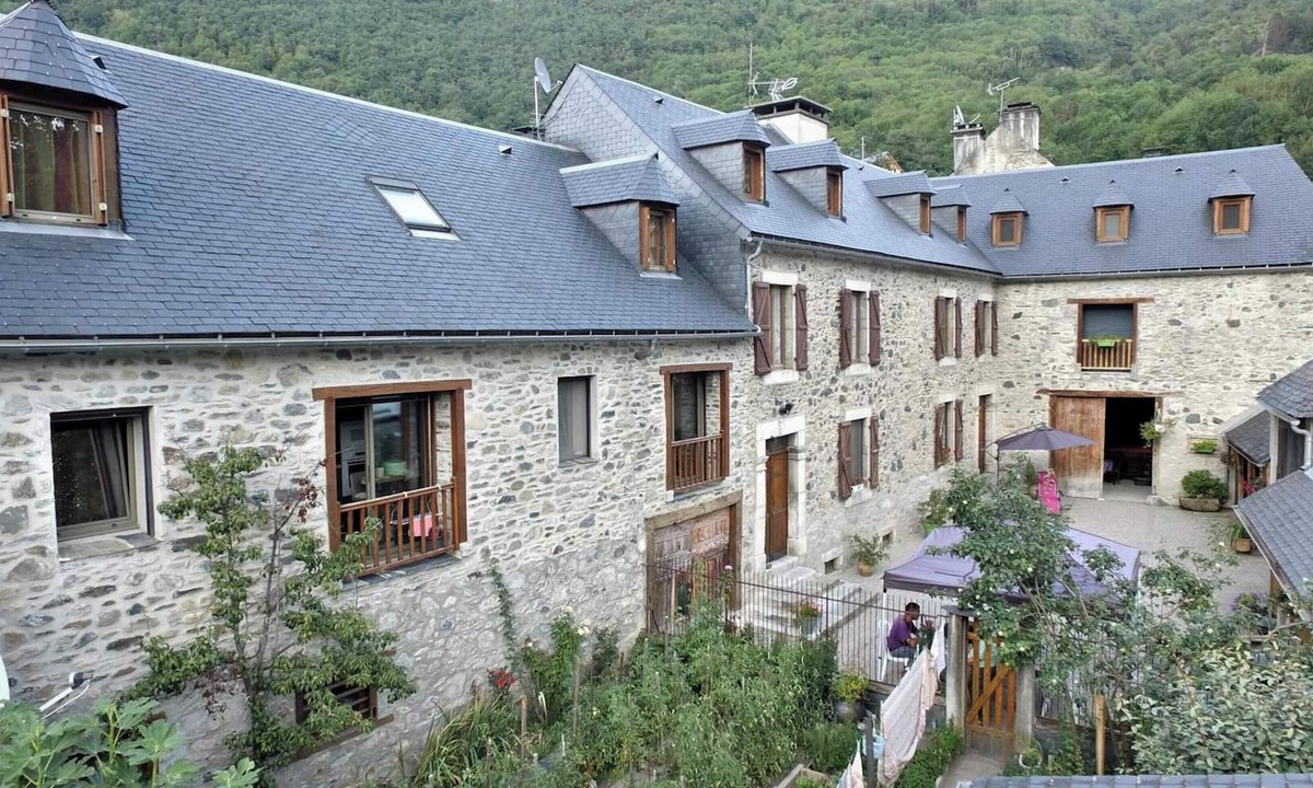 Guchan House | Homerez - House in Guchan, mountain view