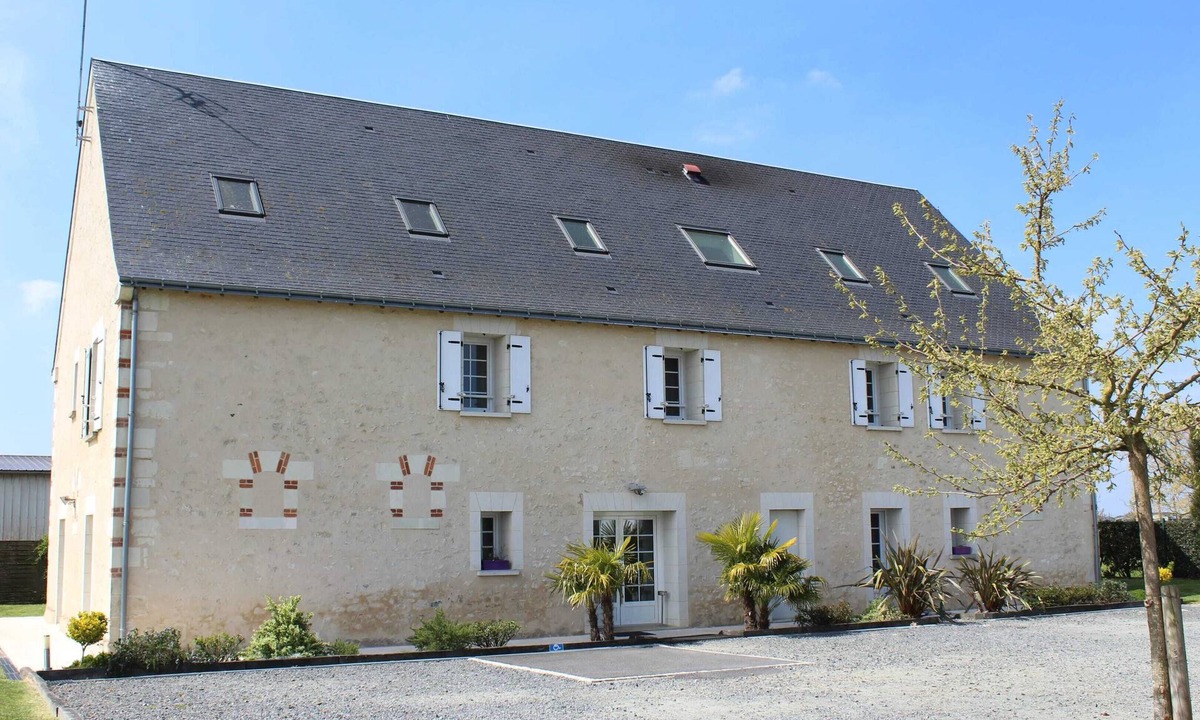 Saint-Epain House | Homerez - House in Saint-Épain