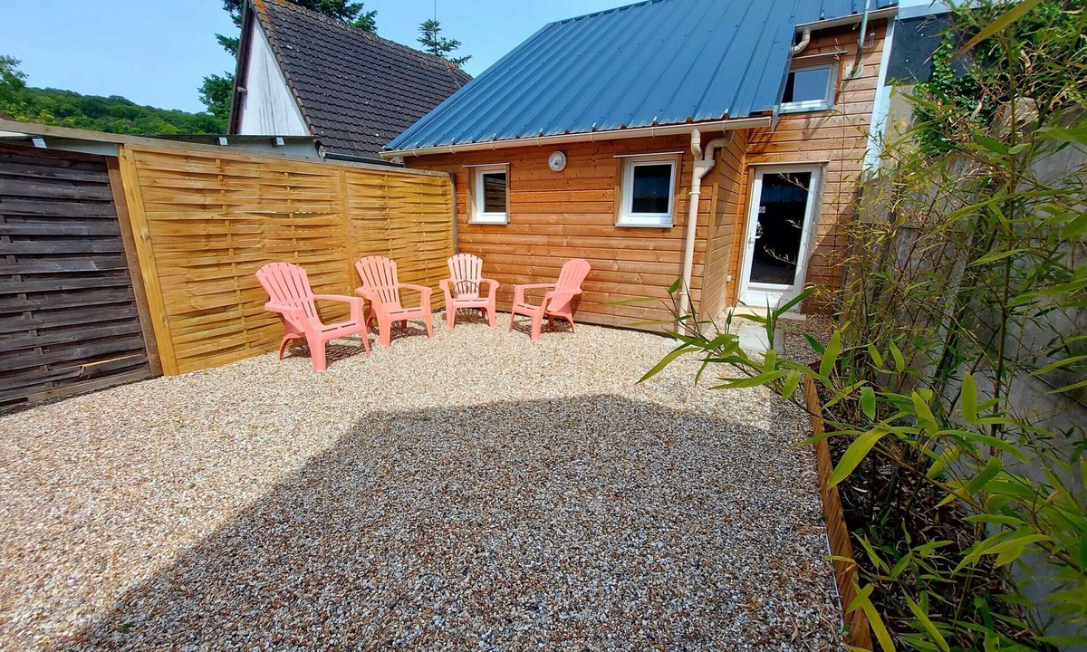 Aubevoye House | Homerez - House, Le Val-d'Hazey