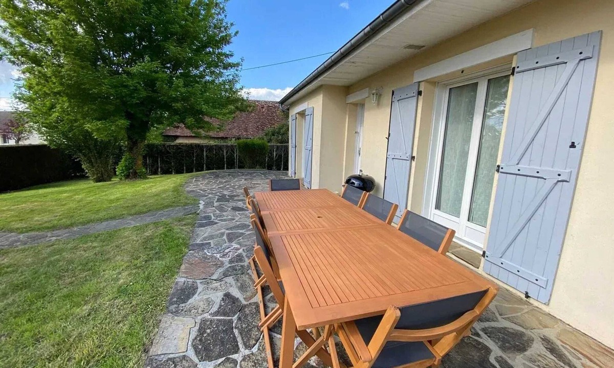 Thiron-Gardais House | Homerez - House Thiron-Gardais