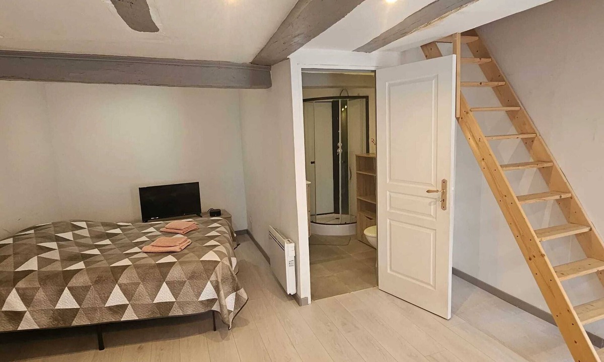 Thenay House | Homerez - House Thenay with parking