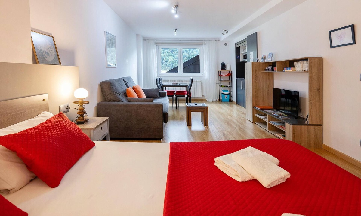 Arinsal Apartment | Homerez - Modern studio in Arinsal of 40 m² with mountain view