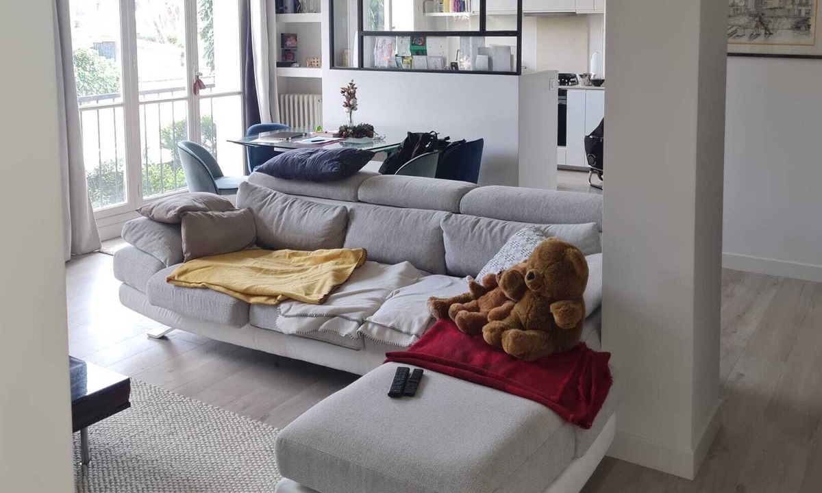 Chatou Apartment | Homerez - Nice appartement for 5 ppl. with garden and balcony at Chatou