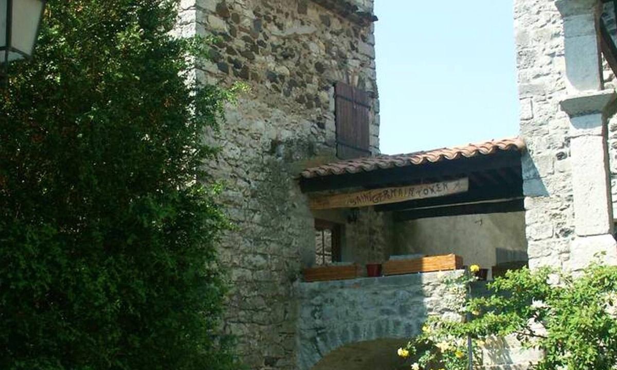 Saint-Germain House | Homerez - Nice house With mountain view and terrace