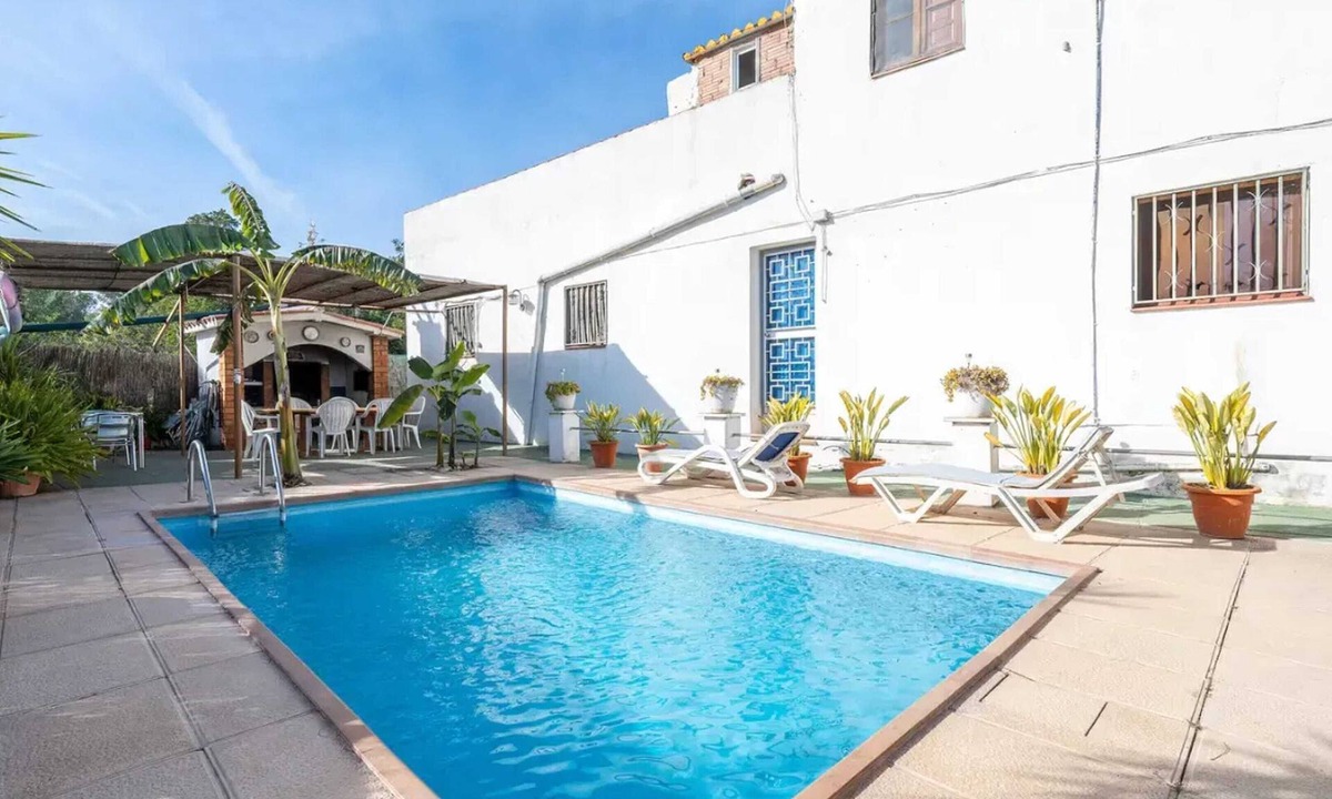 Ardenya Villa | Homerez - Spacious Villa near La Riera de Gaia