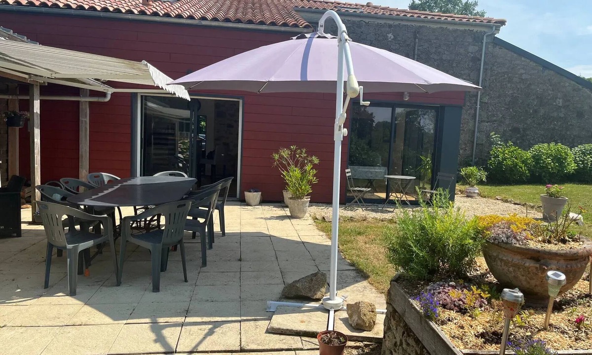 Pouzauges House | Homerez - Spacious House in Pouzauges - Accommodates 14 Guests