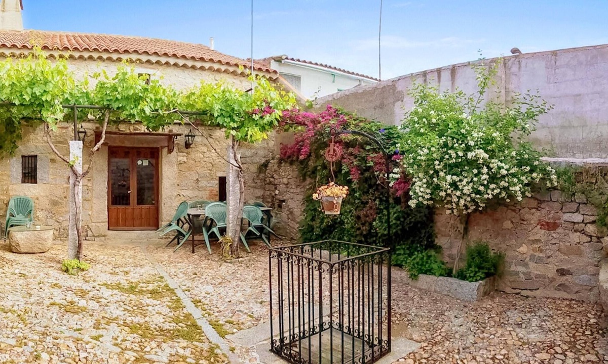 Anora House | Homerez - Spacious house for 8 ppl. with garden at Añora