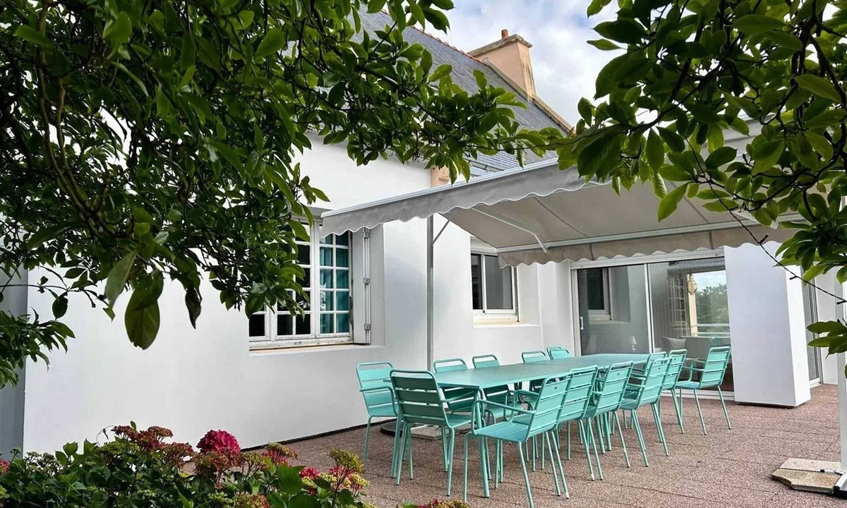 Saint-Hernin Villa | Homerez - Spacious Villa Saint-Hernin with Cosy Spa