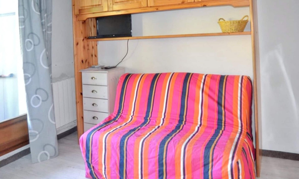 Allos le Seignus Apartment | Homerez - Studio in Allos - mountain view