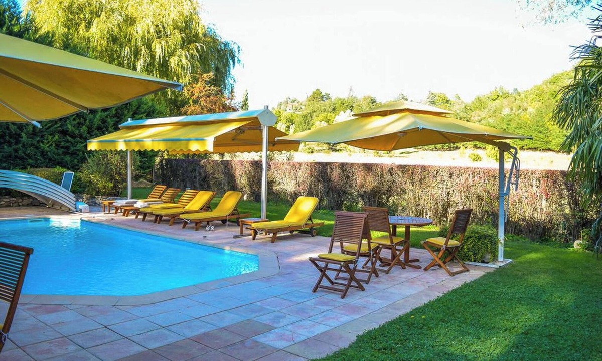 Forcalquier Apartment | Homerez - Studio in Forcalquier