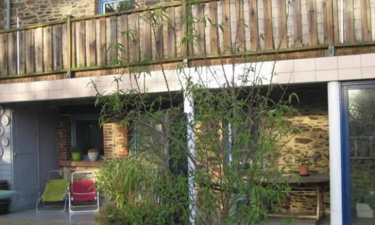 Hirel Apartment | Homerez - Studio in Hirel with garden