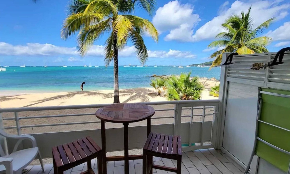 Marigot Apartment | Homerez - Studio Marigot Sea View