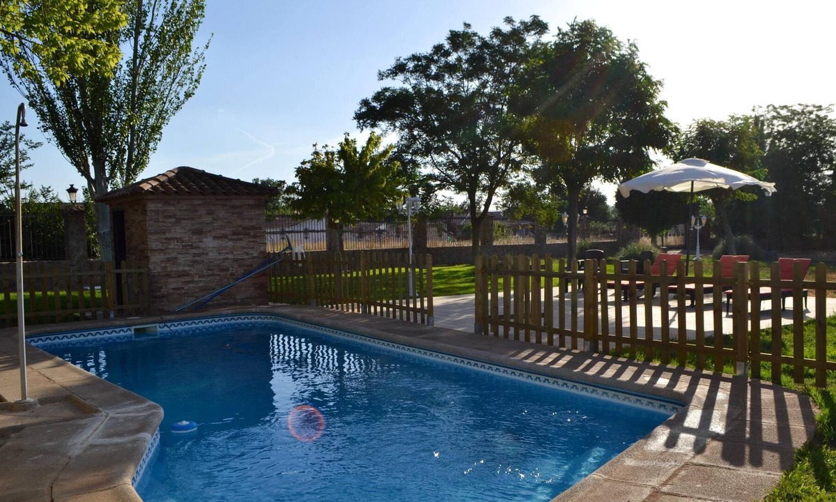 Fernan Caballero Villa | Homerez - Villa for 12 ppl. with swimming-pool and jacuzzi at Fernán Caballero